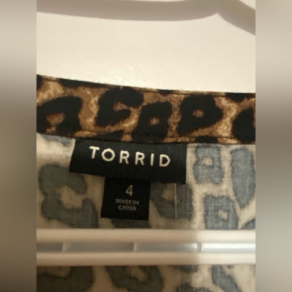 PLUS SIZE tshirt dress leopard print Torrid - Picture 3 of 4